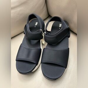 Zara Women's Dark Blue Sandals Sz.39